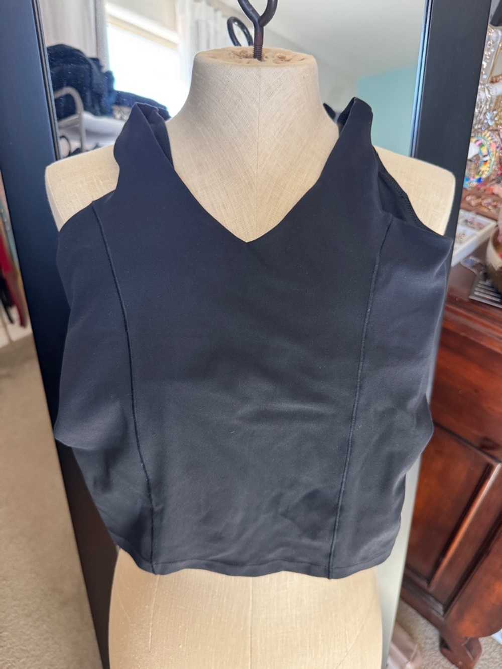 Women's Black V-Neck Sleeveless Cropped active Top by Abercrombie & Fitch YPB